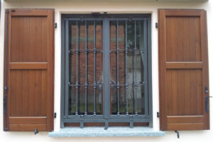 DF-Sistemi-Serramenti-e-Porte-Legno-grate-di-sicurezza-1